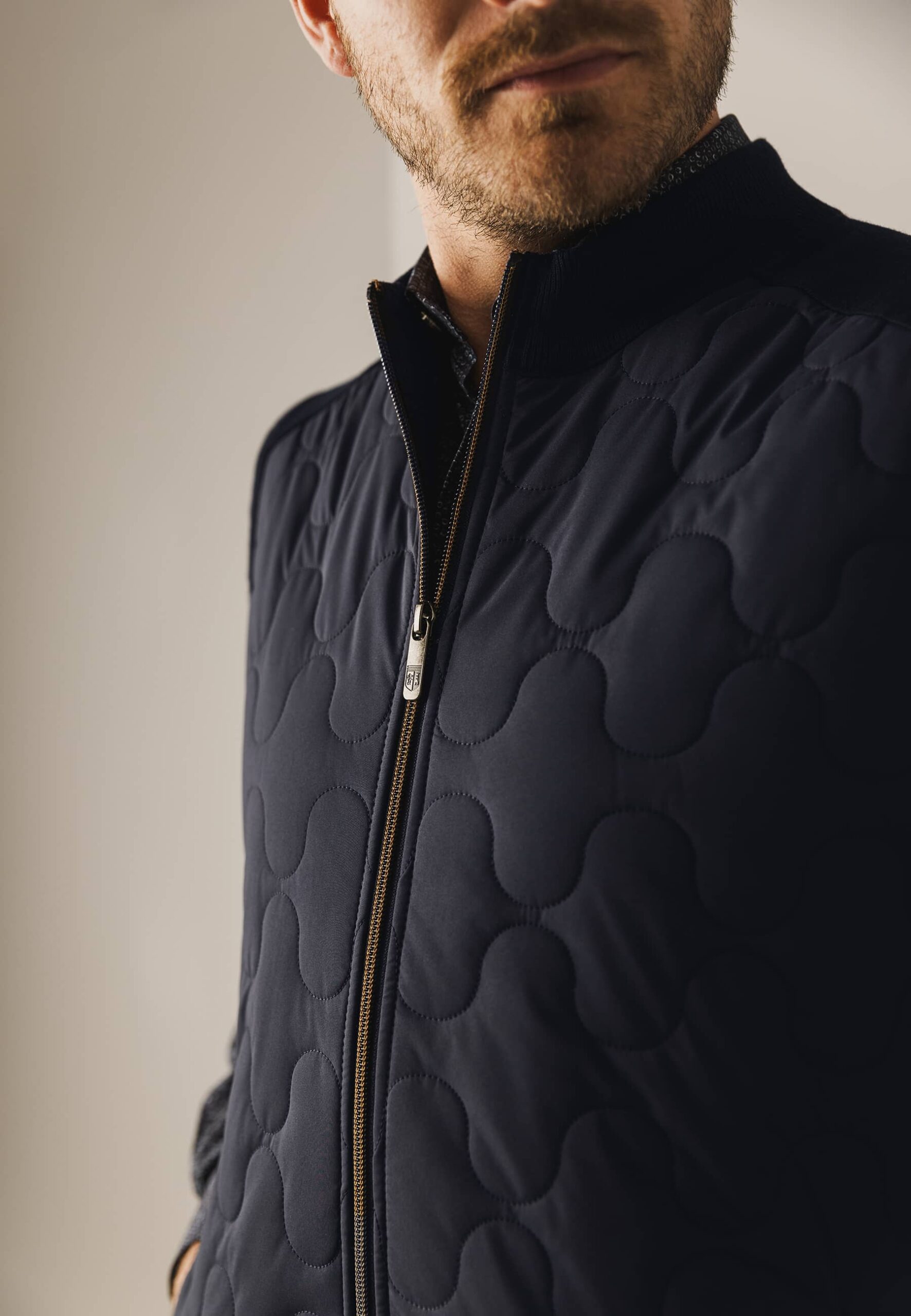 Knitted Gilet Plain 19124082-5900